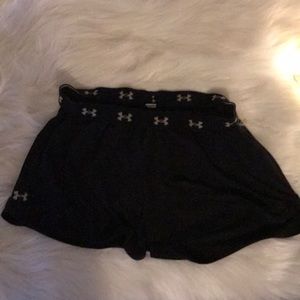 Under Armor Black shorts